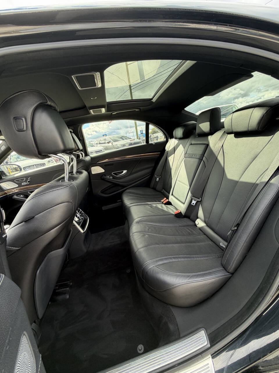 Used 2015 Mercedes-Benz S 550 4MATIC Sedan image 20