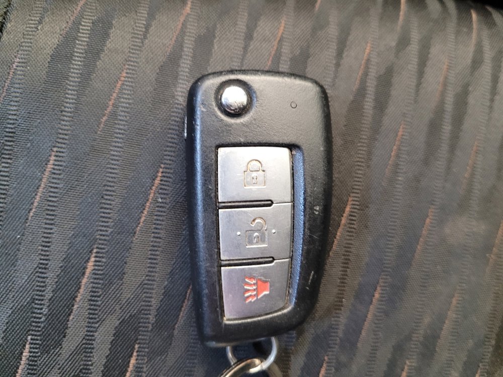 Used 2020 Nissan Rogue S image 32