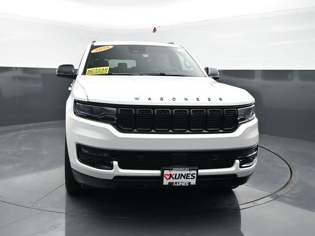 Used 2024 Jeep Wagoneer Series II AWD/4WD image 2
