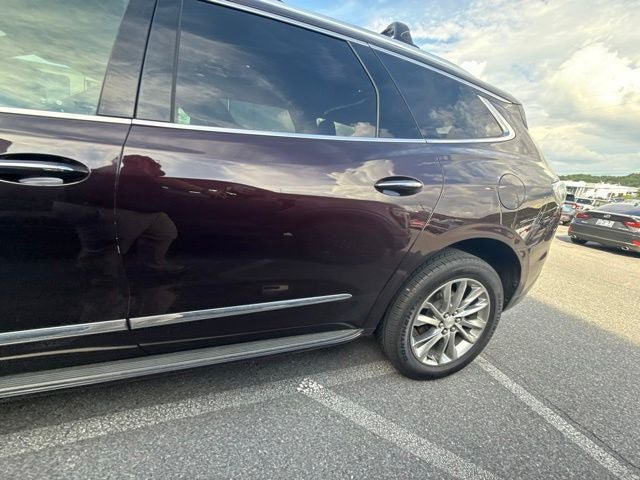 Used 2022 Buick Enclave Avenir w/ Avenir Technology Package AWD/4WD image 17