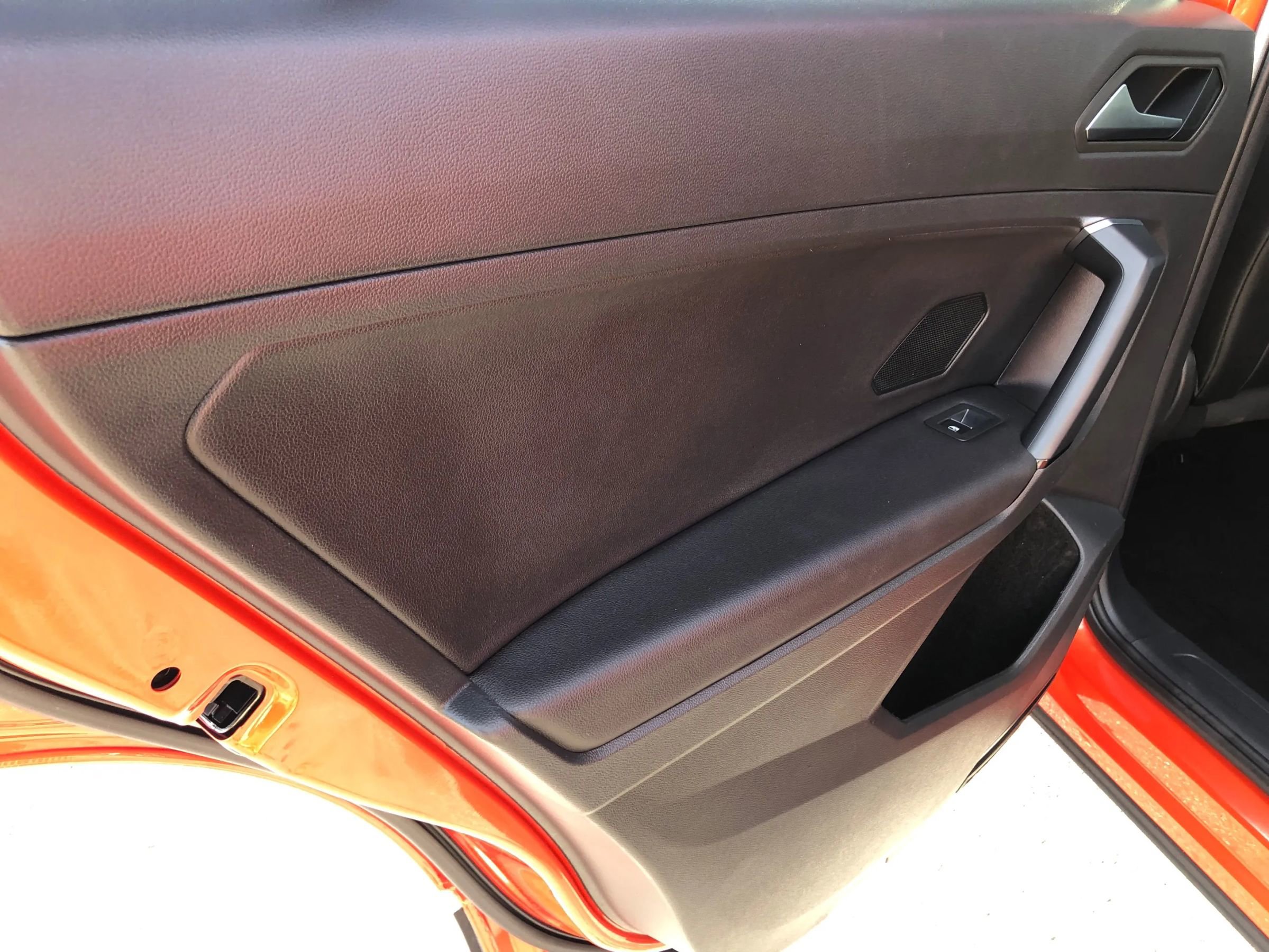 Used 2019 Volkswagen Tiguan SEL image 32