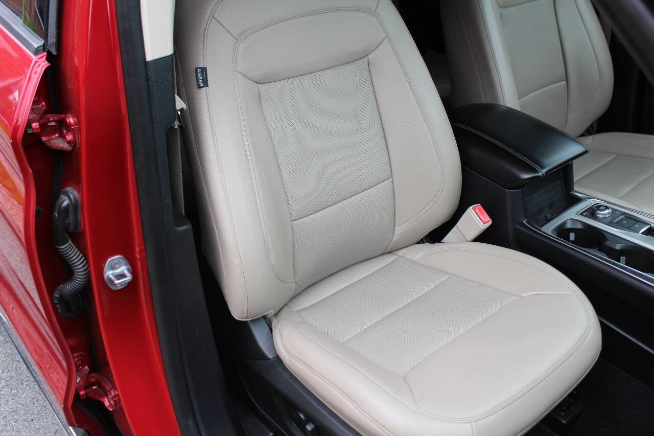 Used 2021 Ford Explorer Limited AWD/4WD image 17