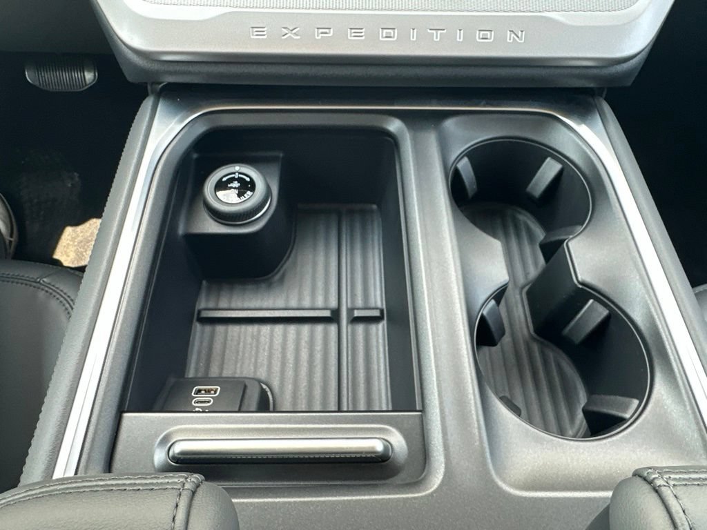 New 2027 Ford Expedition Active AWD/4WD image 43