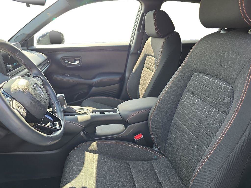 Used 2024 Honda HR-V Sport image 5