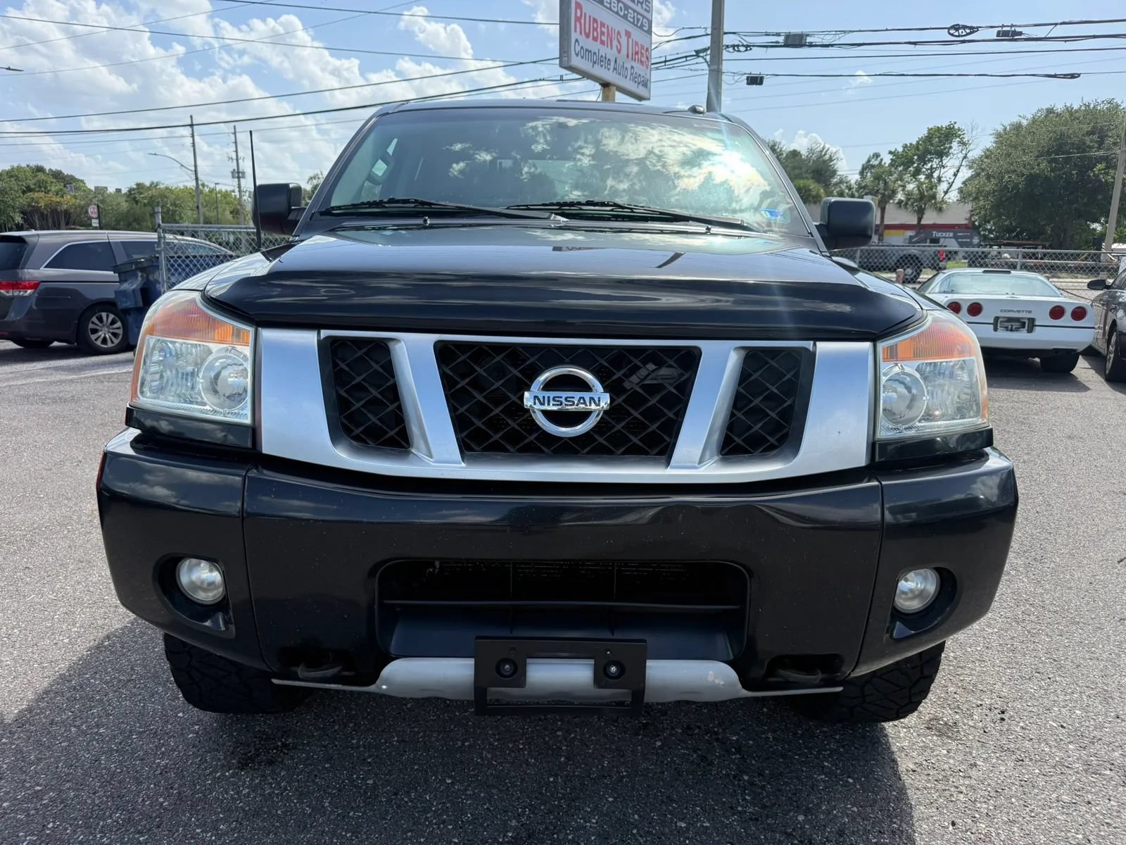 Used 2014 Nissan Titan PRO-4X AWD/4WD image 2