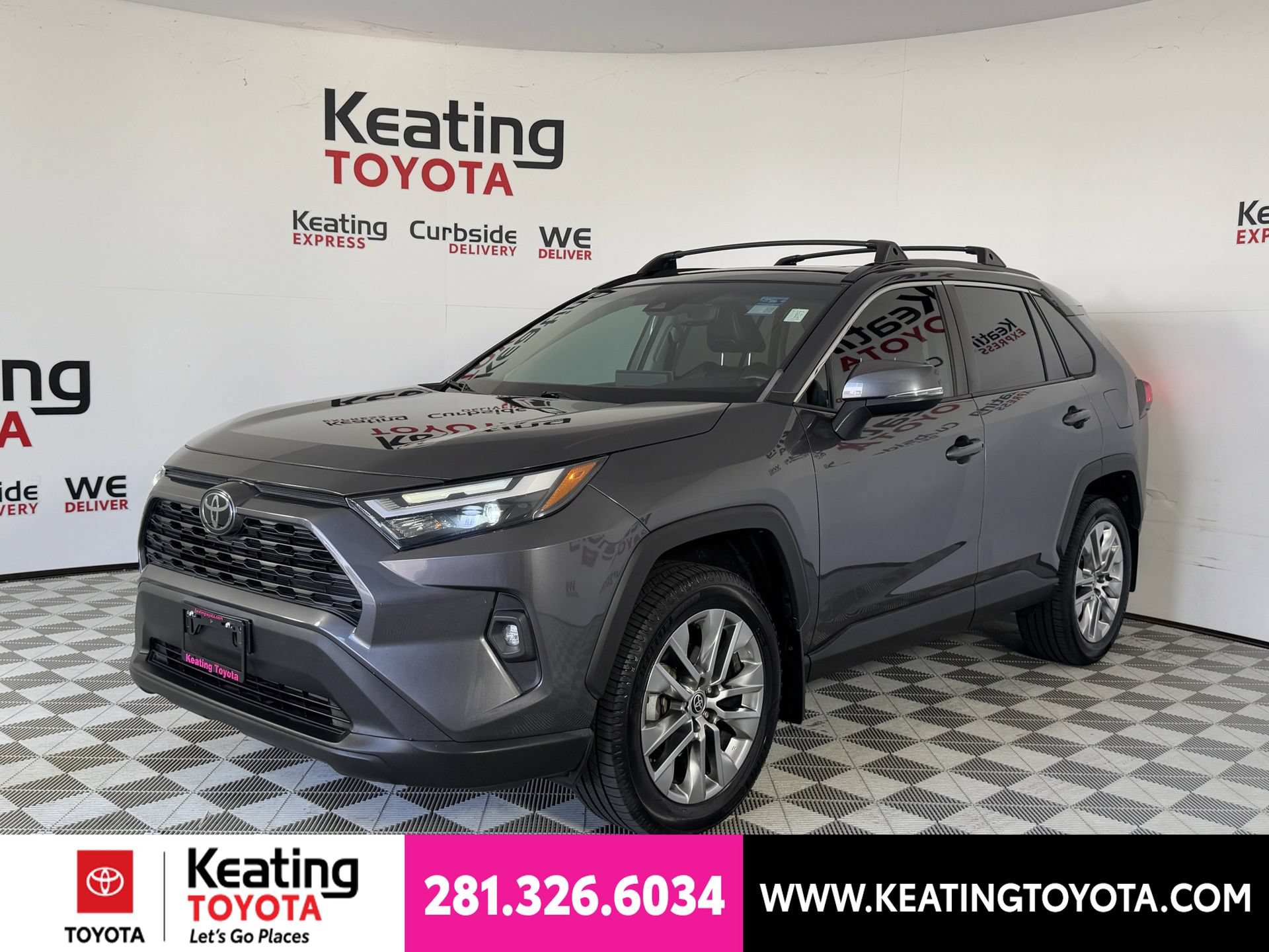 Used 2022 Toyota RAV4 XLE Premium FWD image 9
