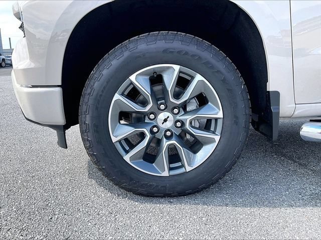 New 2026 Chevrolet Silverado 1500 RST w/ Z71 Off-Road Package AWD/4WD image 7