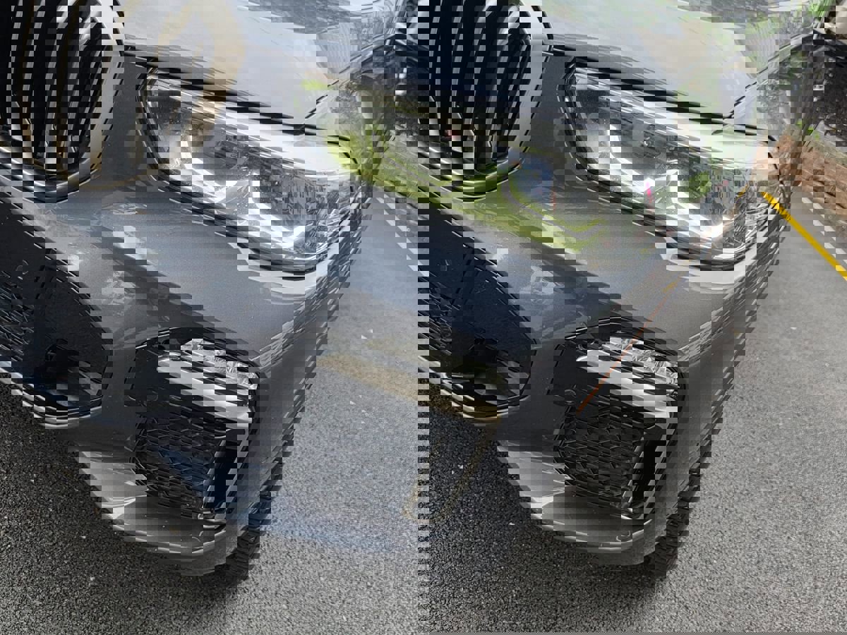 Used 2020 BMW X5 M50i w/ Premium Package image 8