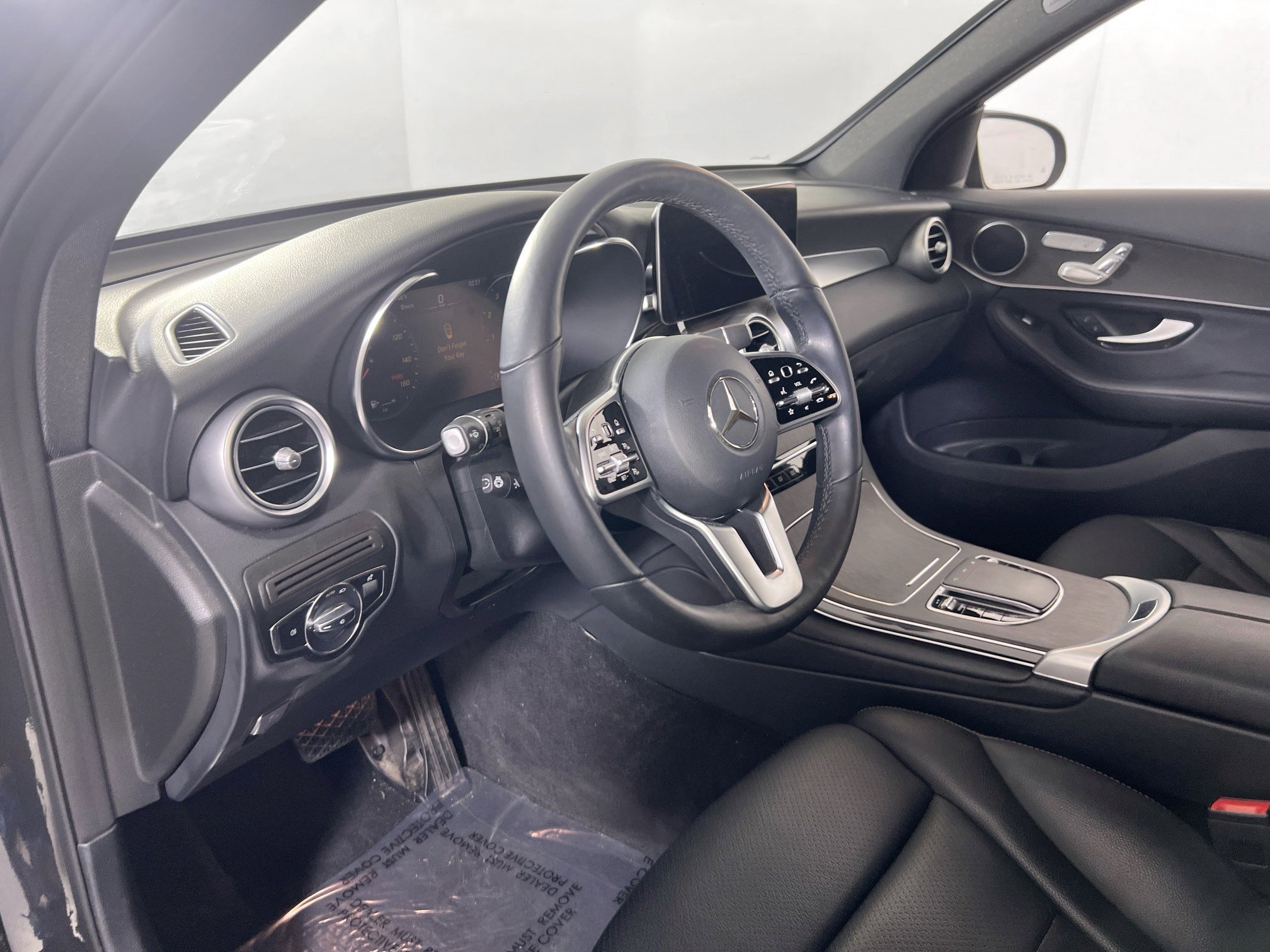 Used 2022 Mercedes-Benz GLC 300 4MATIC image 9