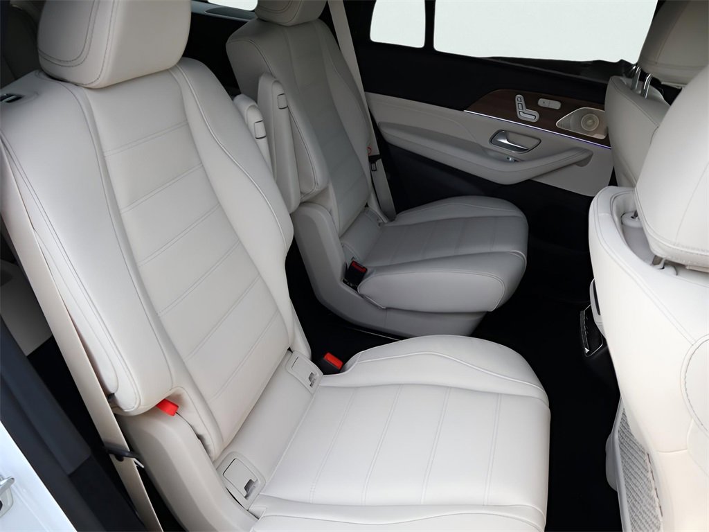 New 2026 Mercedes-Benz GLS 450 4MATIC image 16