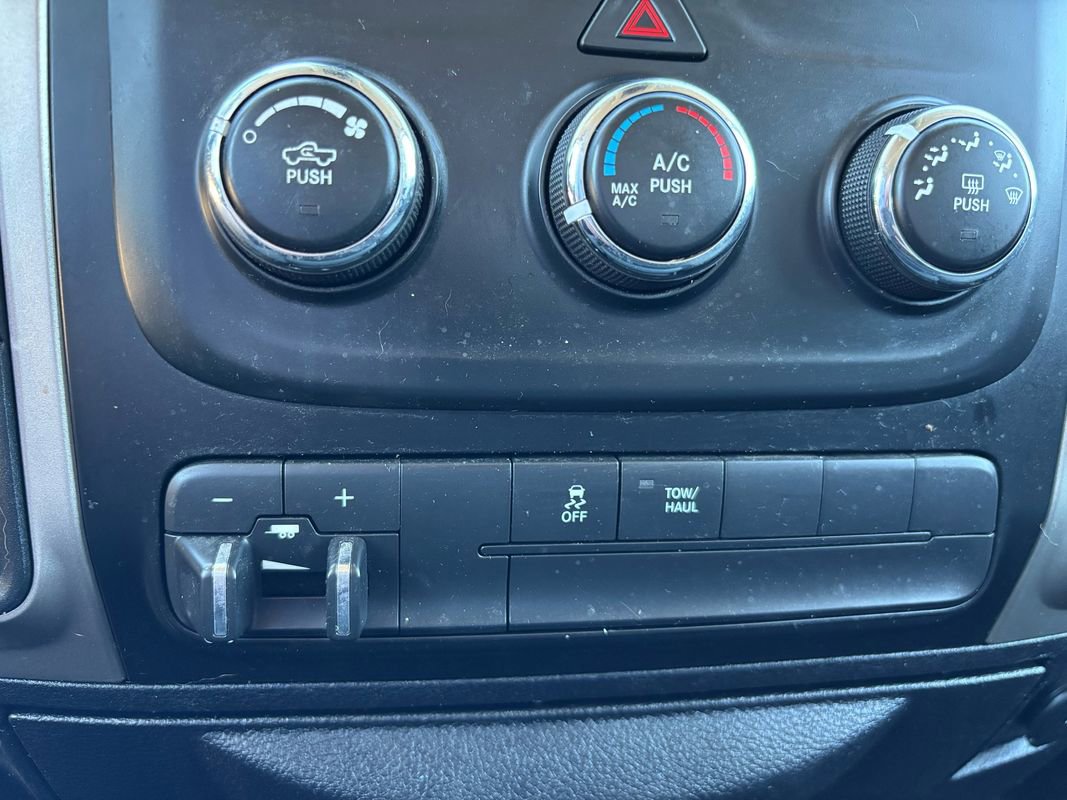 Used 2016 RAM 2500 SLT image 27