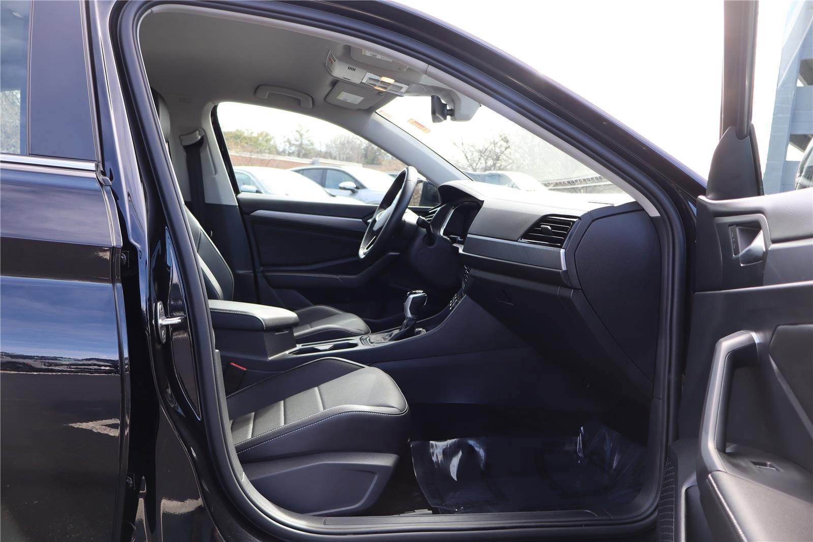 Certified 2023 Volkswagen Jetta SE image 26