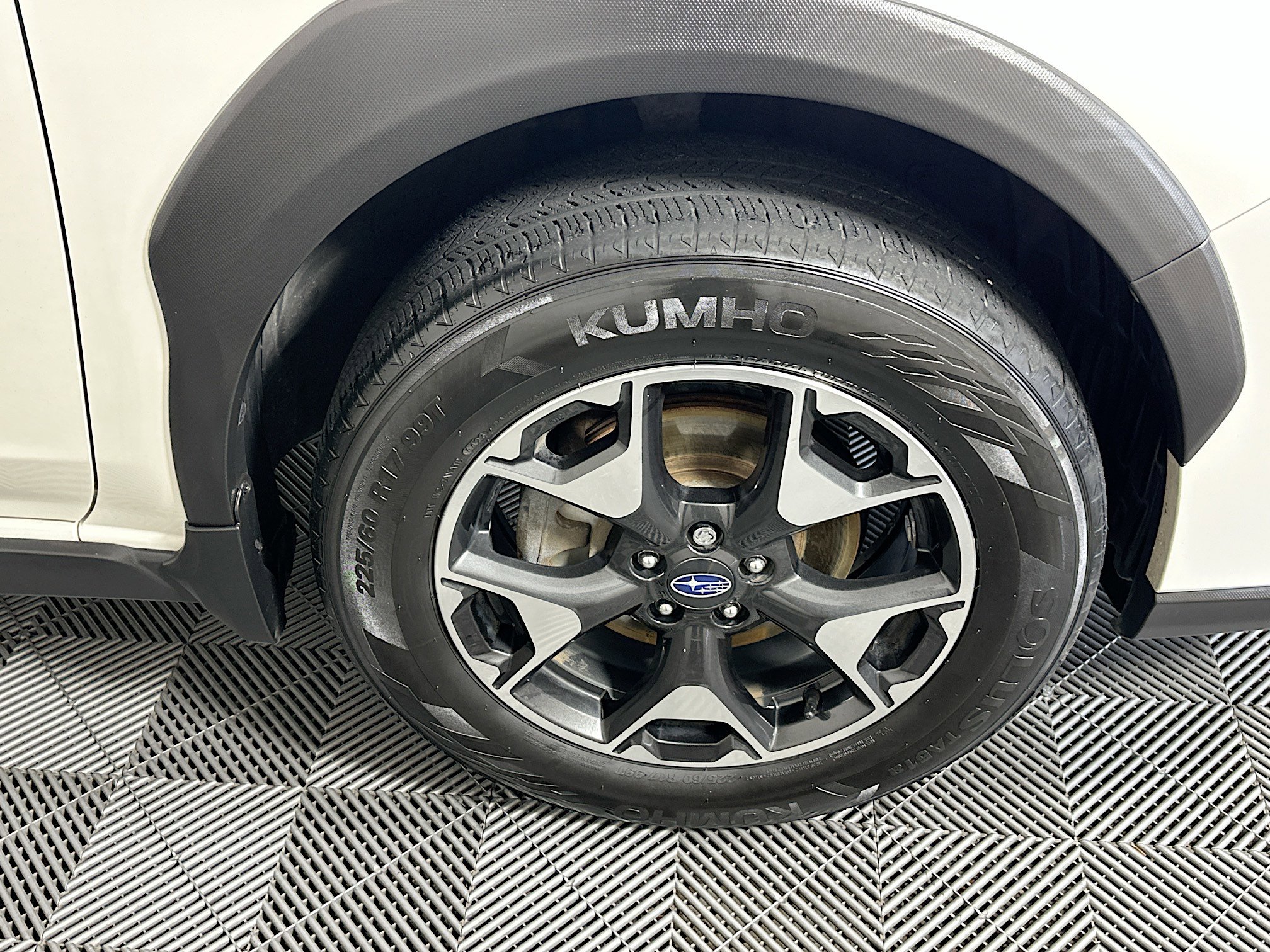 Used 2019 Subaru Crosstrek 2.0i Premium image 11