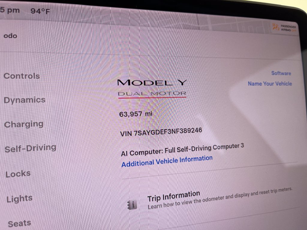Used 2022 Tesla Model Y Performance AWD/4WD image 21
