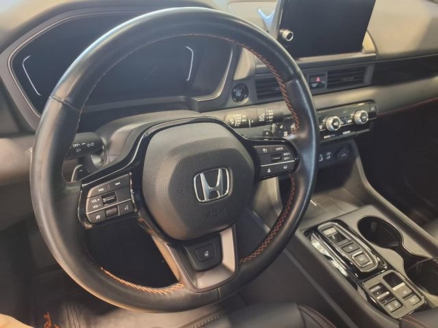Used 2024 Honda Pilot TrailSport image 5