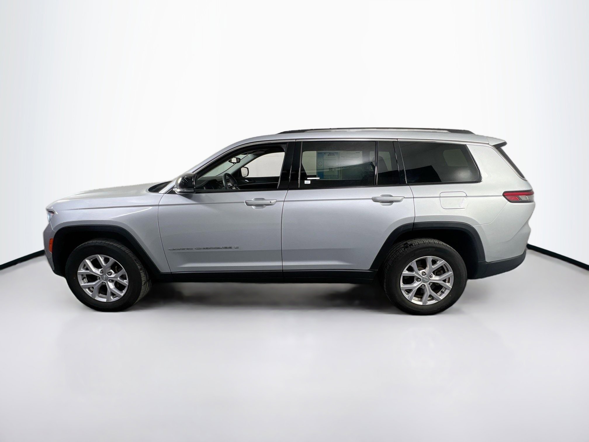 Used 2021 Jeep Grand Cherokee L Limited image 8