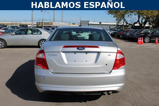 Used 2012 Ford Fusion SE image 4