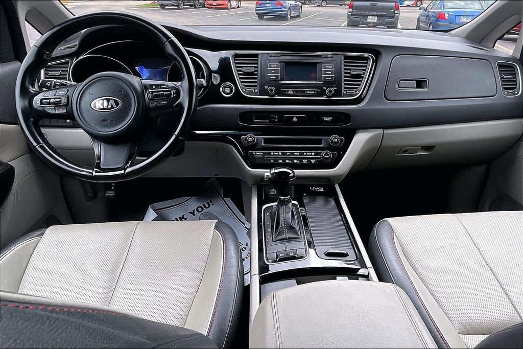 Used 2015 Kia Sedona EX FWD image 18