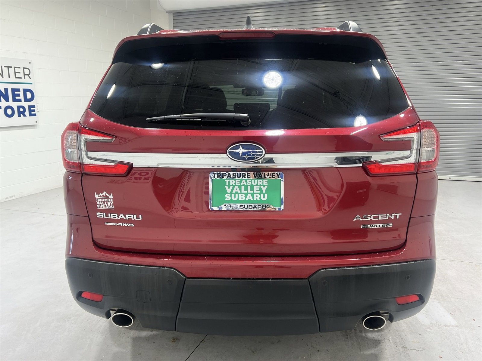 Used 2024 Subaru Ascent Limited w/ Technology Package image 7