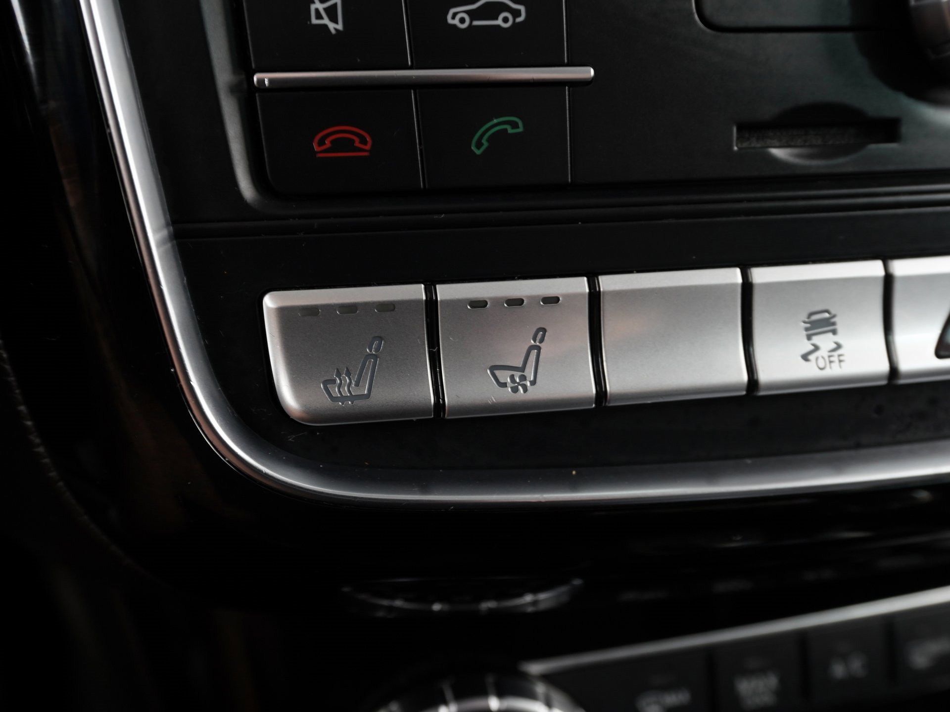 Used 2018 Mercedes-Benz G 550 image 24