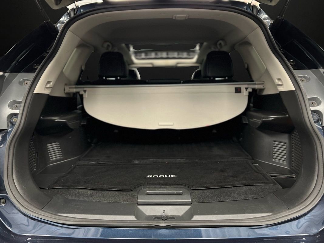 Used 2016 Nissan Rogue SL w/ SL Premium Package image 38