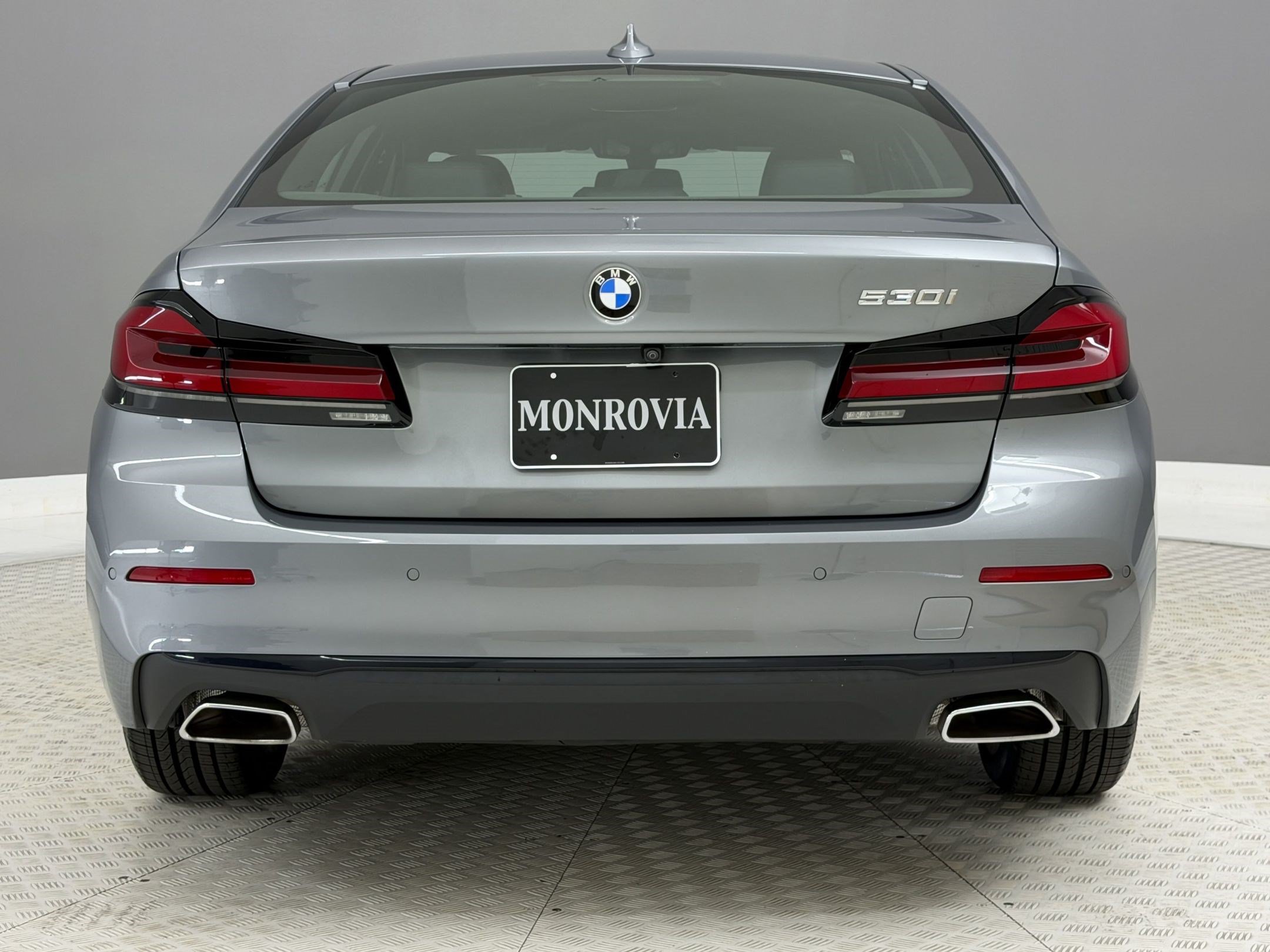 Certified 2023 BMW 530i w/ Convenience Package RWD image 10