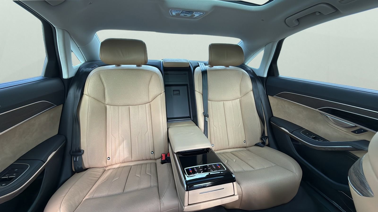 Used 2020 Audi A8 L 4.0T AWD/4WD image 22