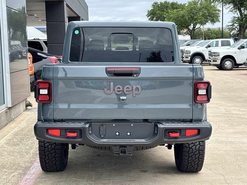 Used 2026 Jeep Gladiator Rubicon w/ Steel Power Dome Hood Package AWD/4WD image 4