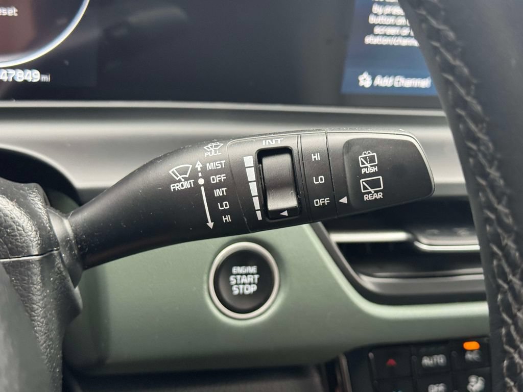 Used 2024 Kia Seltos SX w/ SX Sunroof Package AWD/4WD image 23