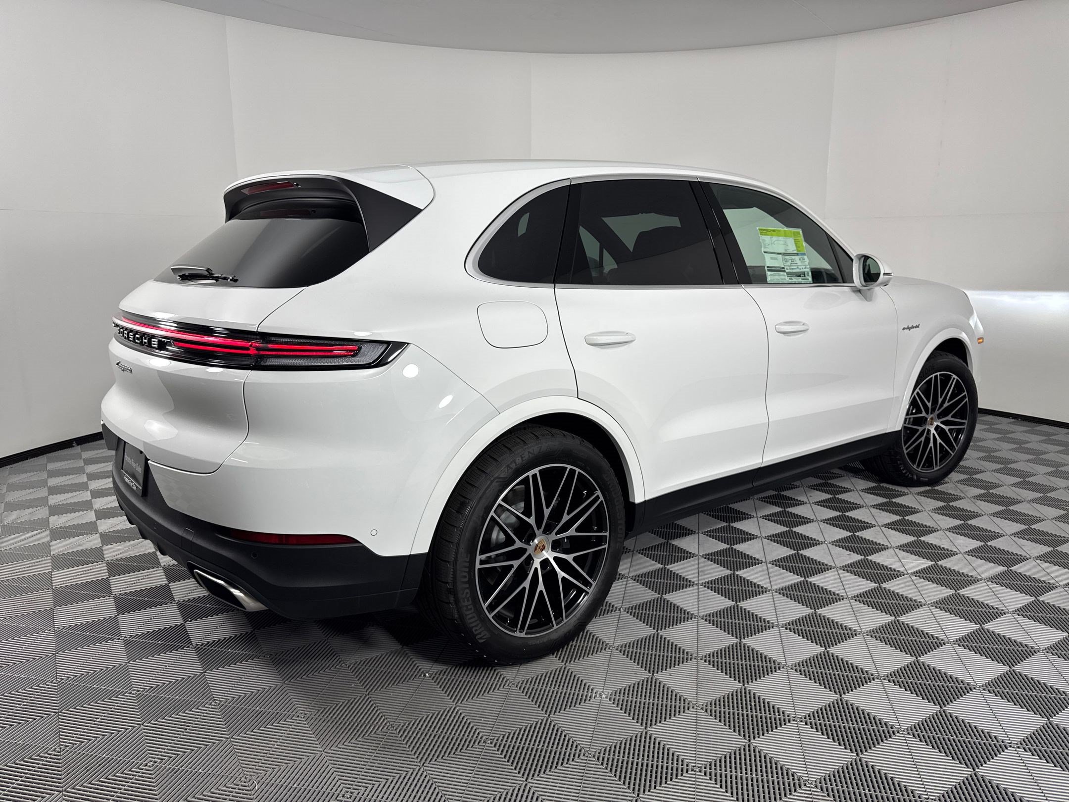 Certified 2026 Porsche Cayenne Coupe AWD/4WD image 7