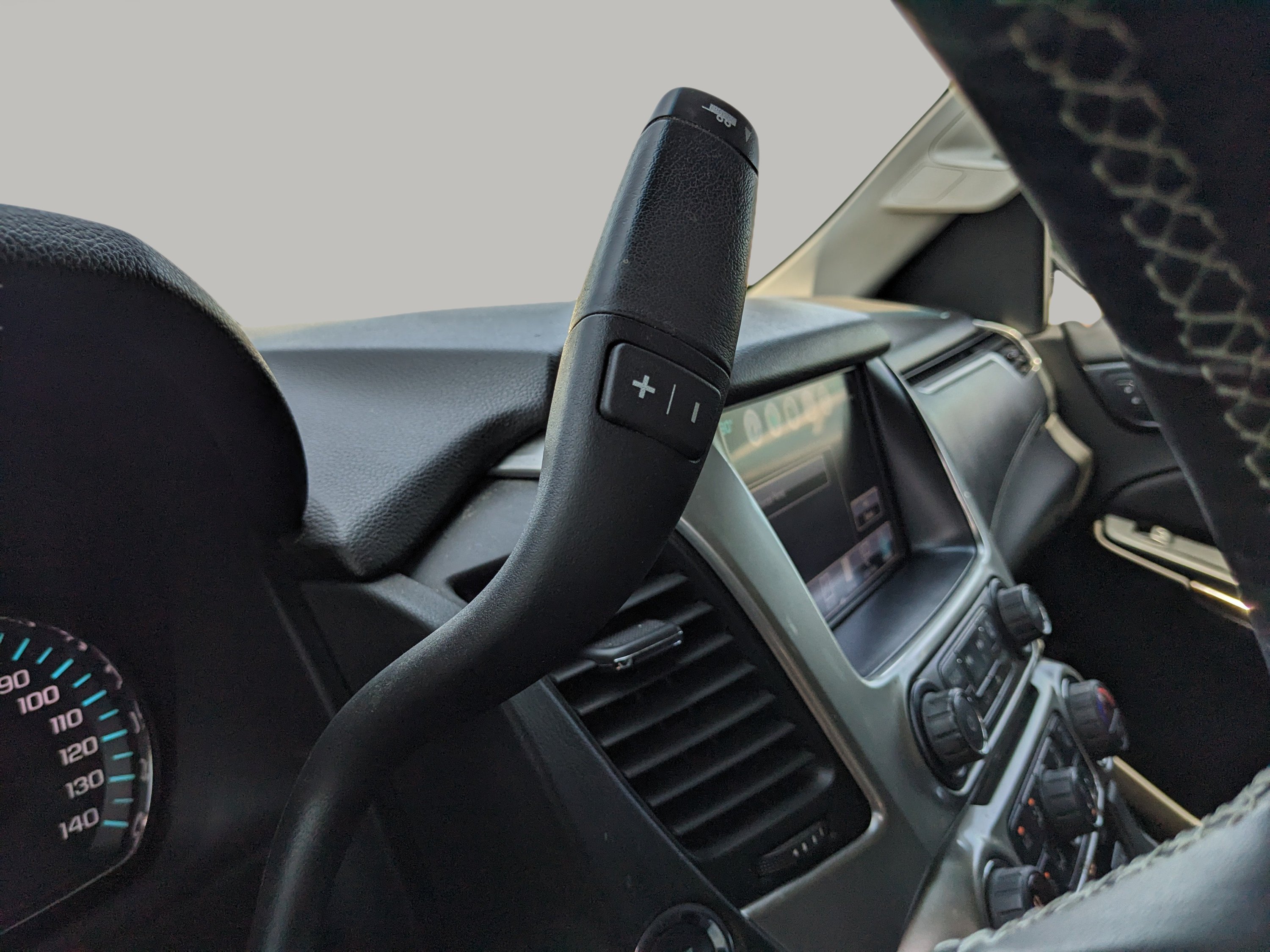 Used 2018 Chevrolet Suburban Premier AWD/4WD image 28