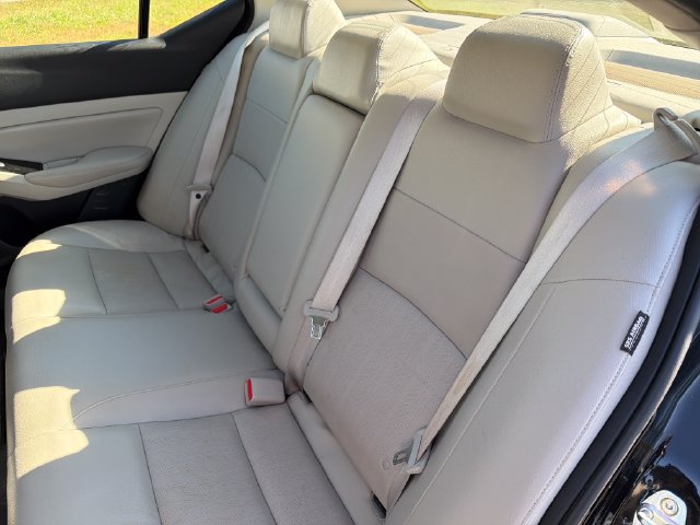 Used 2020 Nissan Altima 2.5 SL FWD image 17