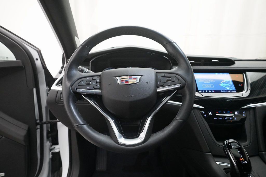 Used 2024 Cadillac XT6 Premium Luxury w/ LPO, Floor Liner Package image 4