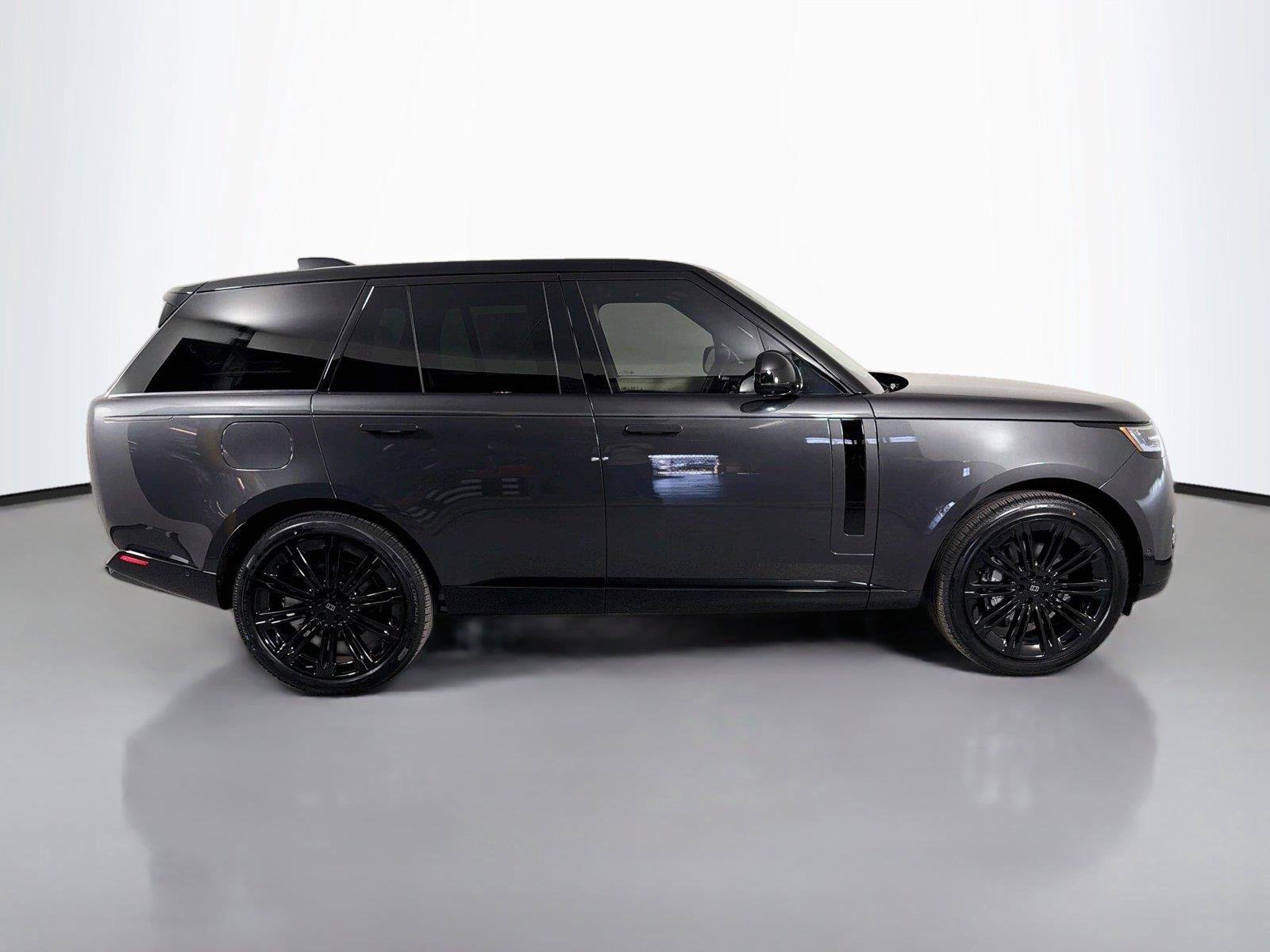 New 2027 Land Rover Range Rover SE AWD/4WD image 4