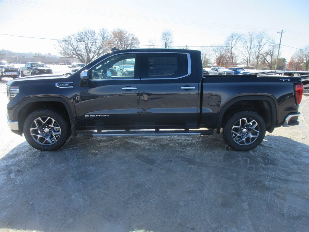 New 2026 GMC Sierra 1500 SLT w/ SLT Premium Package image 9