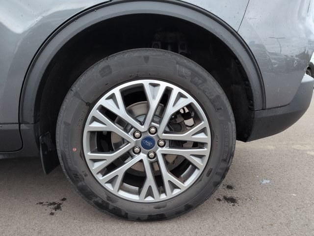 Certified 2022 Ford Escape SEL AWD/4WD image 11