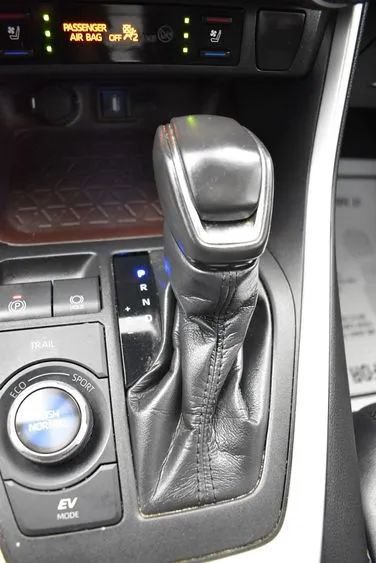Used 2021 Toyota RAV4 Limited w/ Limited Grade Weather Package AWD/4WD image 36
