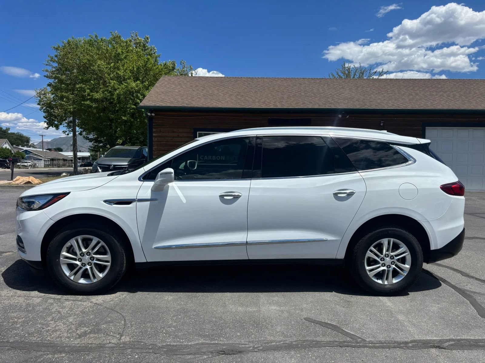 Used 2019 Buick Enclave Essence AWD/4WD image 8
