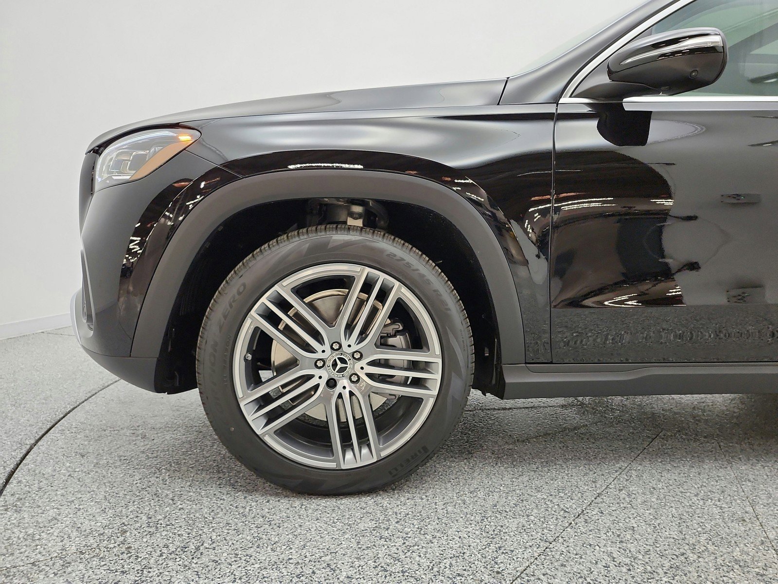 New 2026 Mercedes-Benz GLS 450 4MATIC image 23