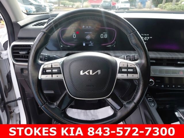Used 2023 Kia Telluride EX w/ EX Captain's Chair Package image 11