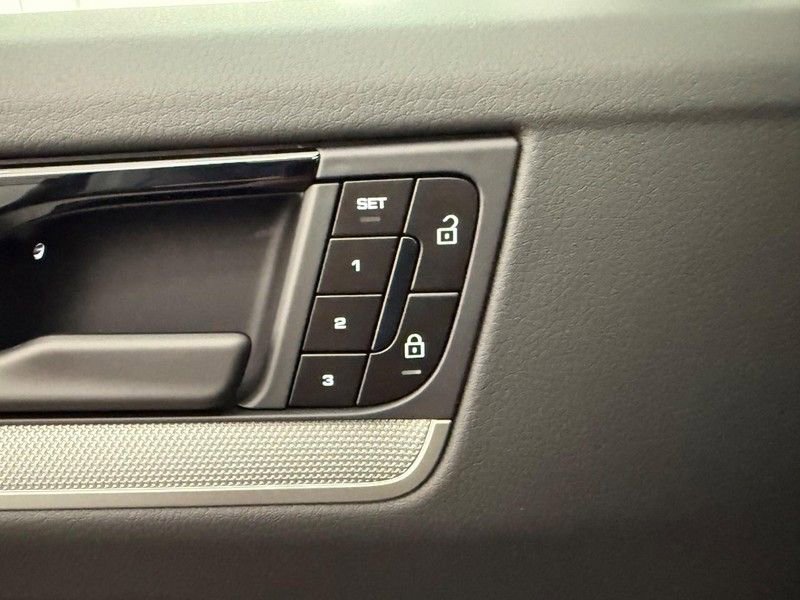 New 2026 Porsche Cayenne AWD/4WD image 18