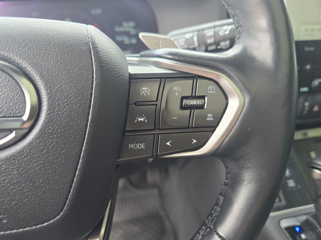 Used 2024 Lexus GX 550 AWD/4WD image 20