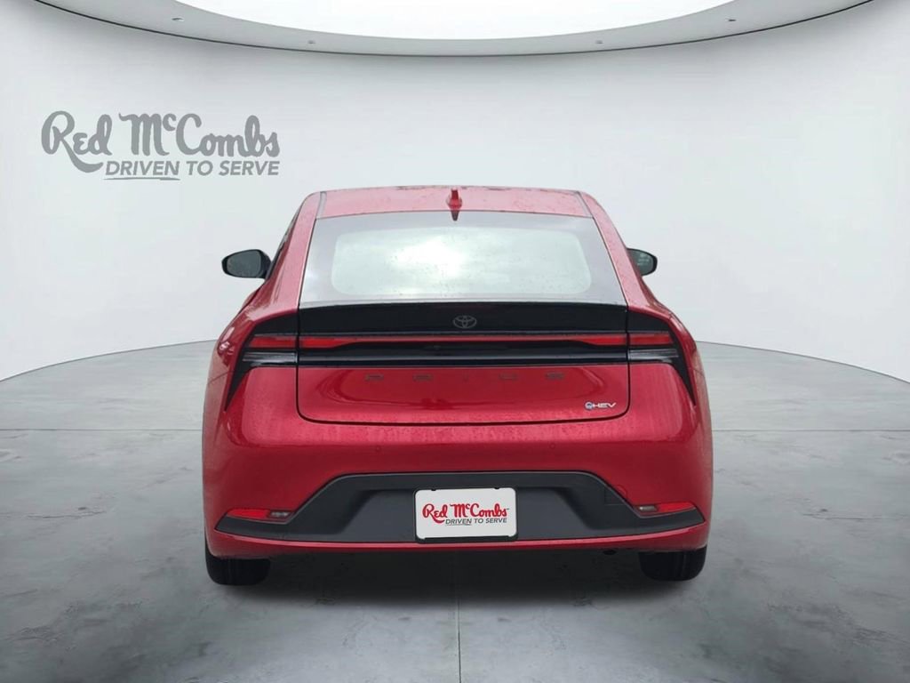 Used 2025 Toyota Prius LE FWD image 4