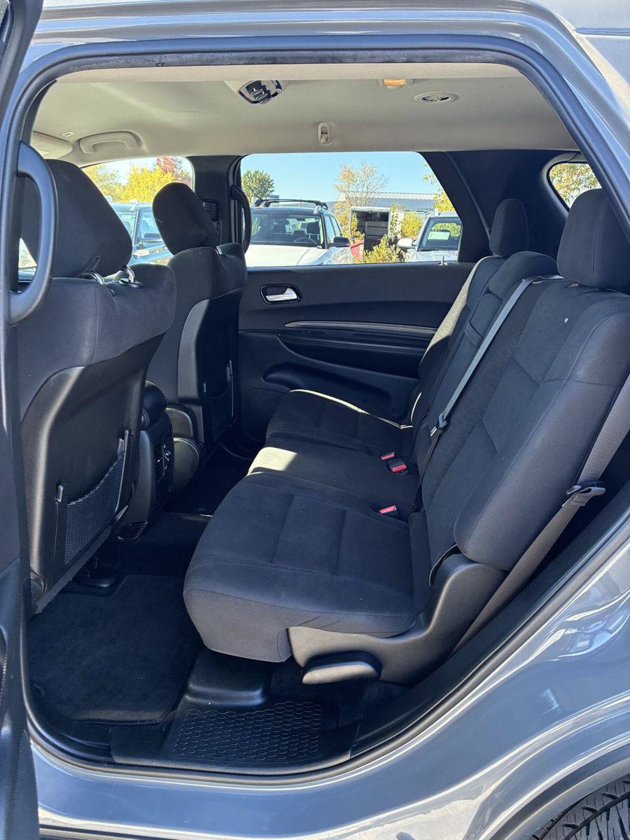 Used 2022 Dodge Durango SXT AWD/4WD image 16