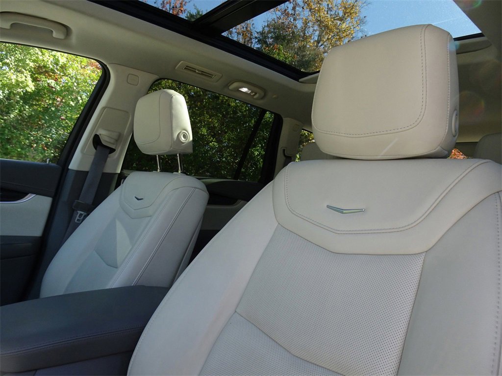 Certified 2023 Cadillac XT6 Premium Luxury w/ Technology Package image 11