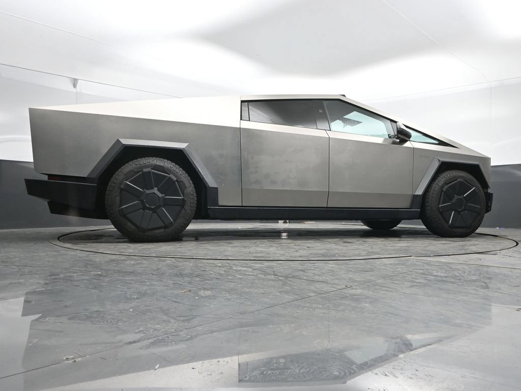 Used 2024 Tesla Cybertruck Cyberbeast AWD/4WD image 39