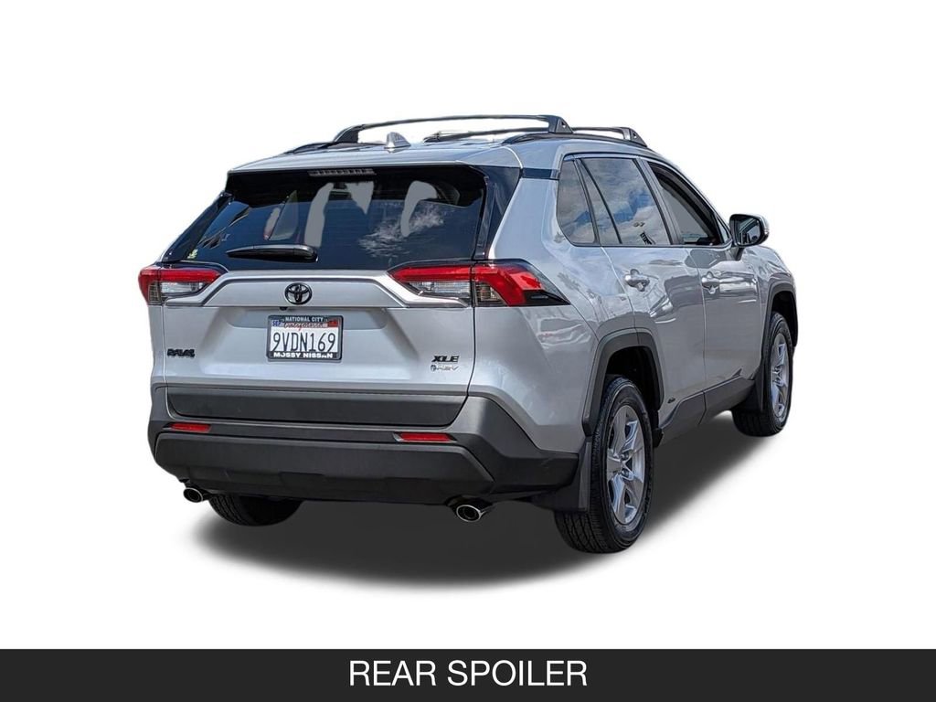Used 2025 Toyota RAV4 XLE AWD/4WD image 8