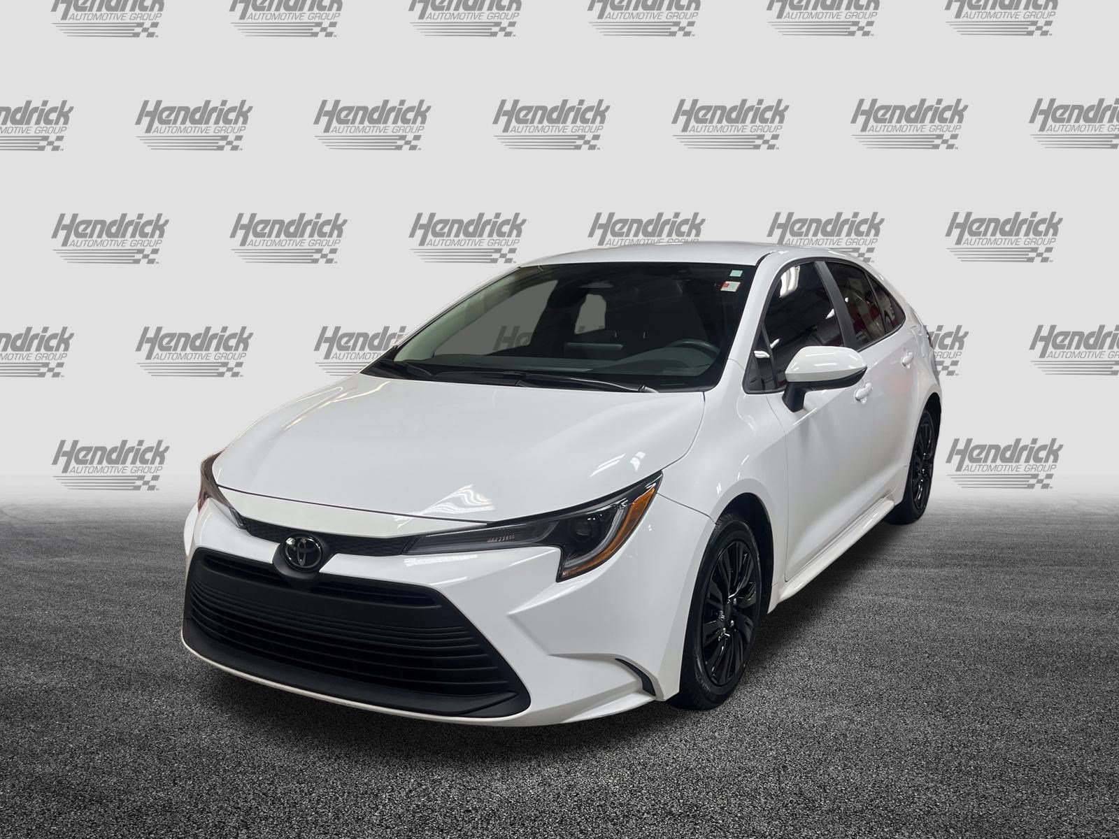 Used 2023 Toyota Corolla LE FWD image 5