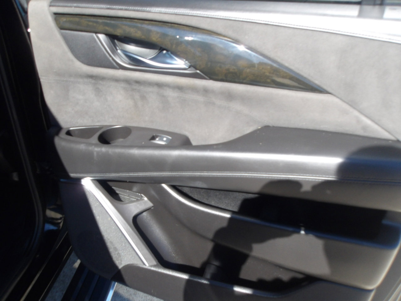 Used 2016 Cadillac Escalade ESV Platinum image 7