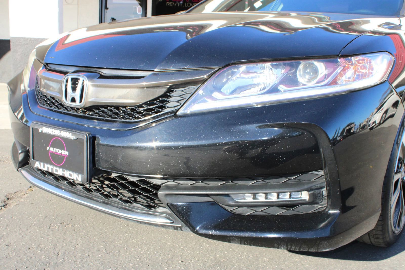 Used 2017 Honda Accord EX-L image 10